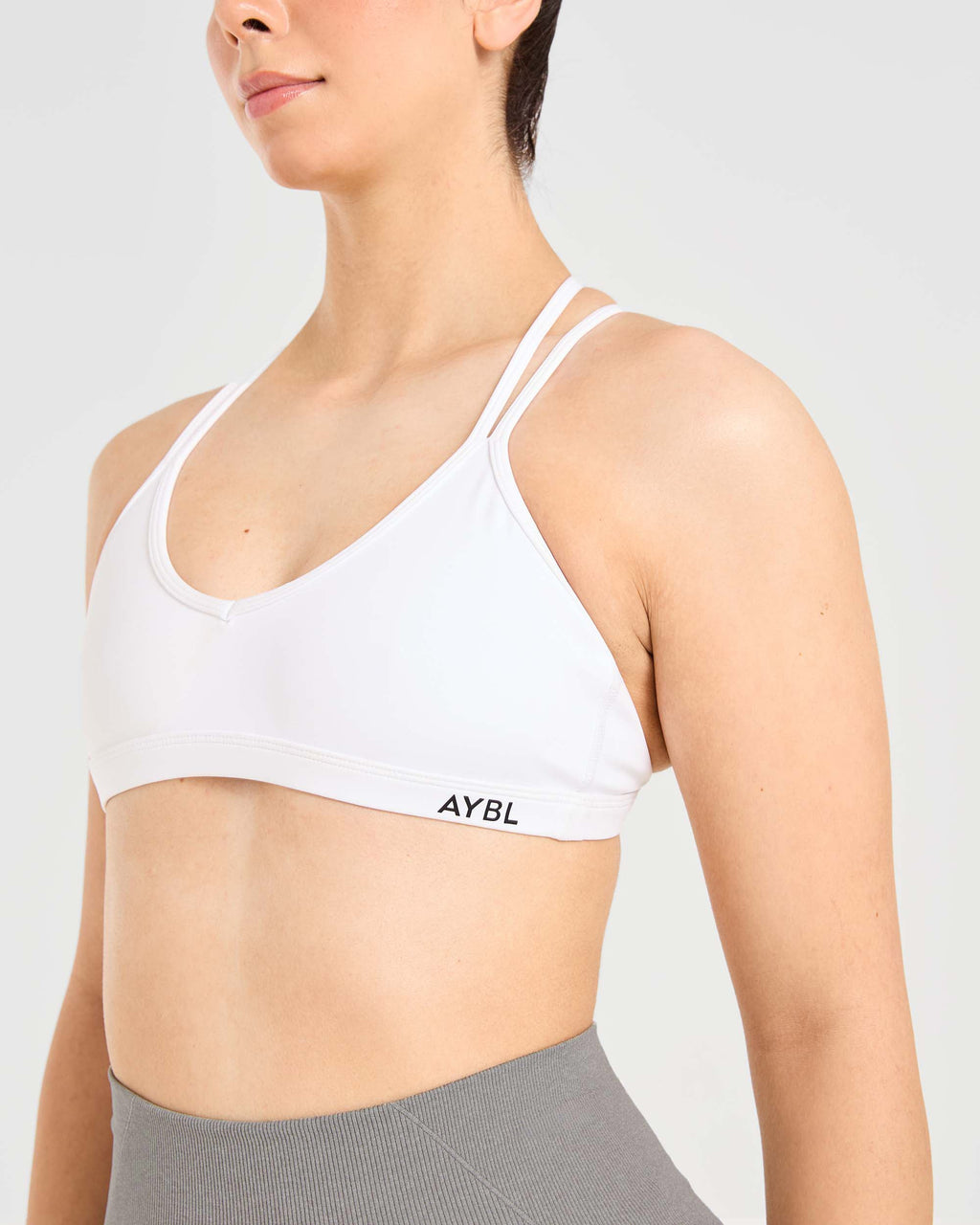 Essential Strappy Sports Bra - Blanc