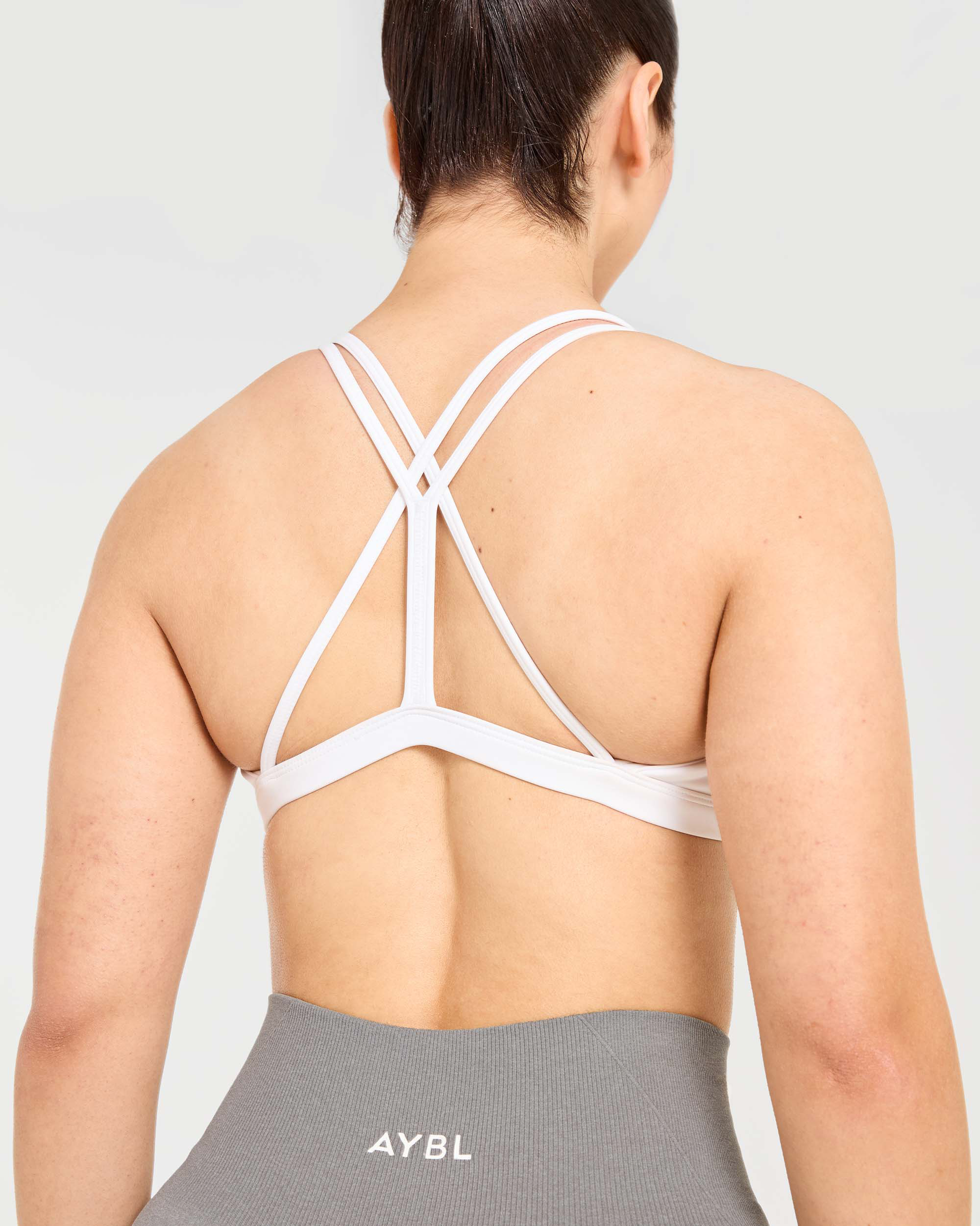 Essential Strappy Sports Bra - Blanc