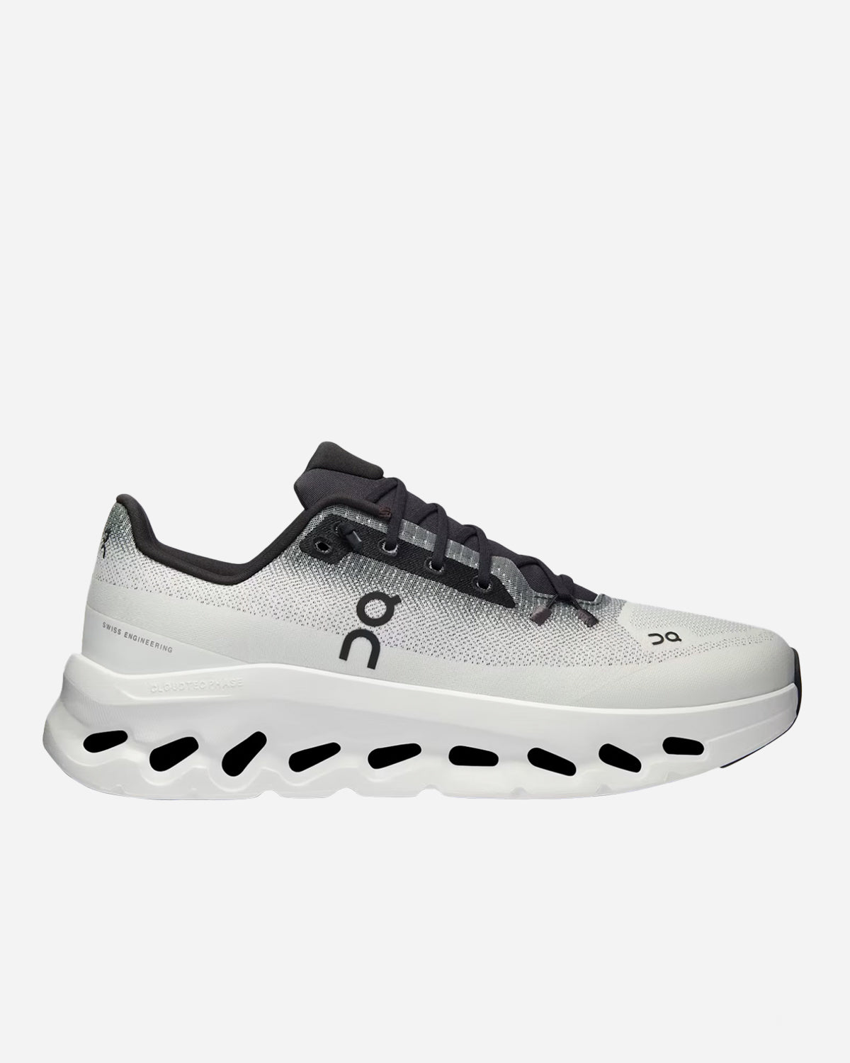 CloudTilt Black/Ivory