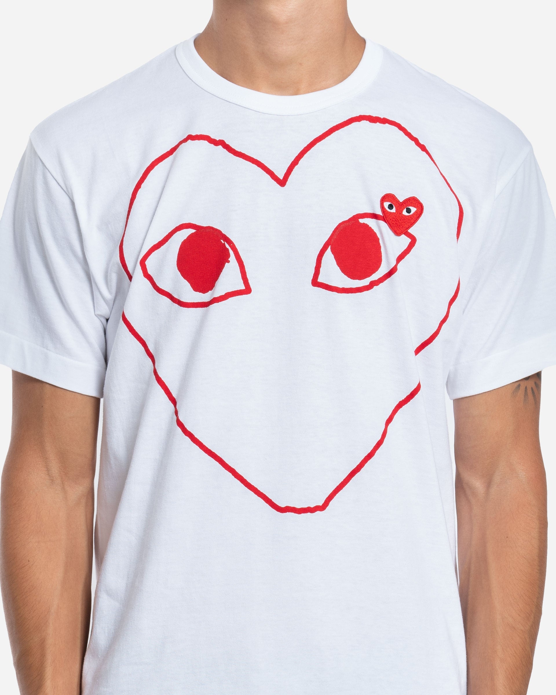 T-Shirt Outline Heart Red