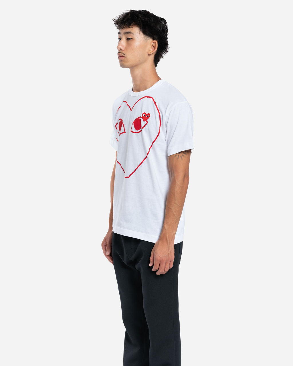 T-Shirt Outline Heart Red