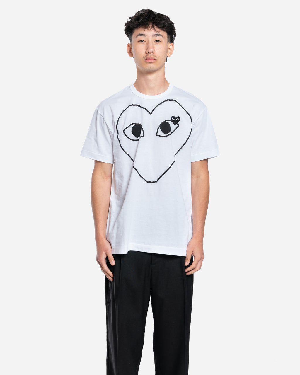 T-Shirt Outline Heart