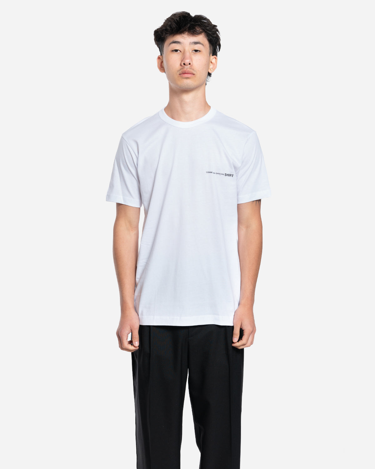 T-Shirt Manche Courte à Logo Poitrine