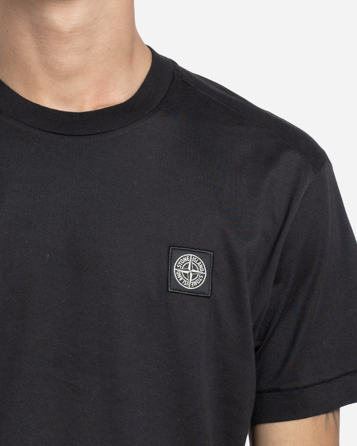 T-Shirt à Écusson Noir