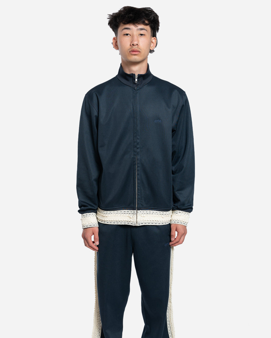 Veste à Détails en Dentelle